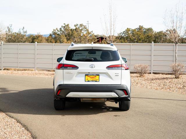 Used 2024 Toyota Corolla Cross XLE image 6