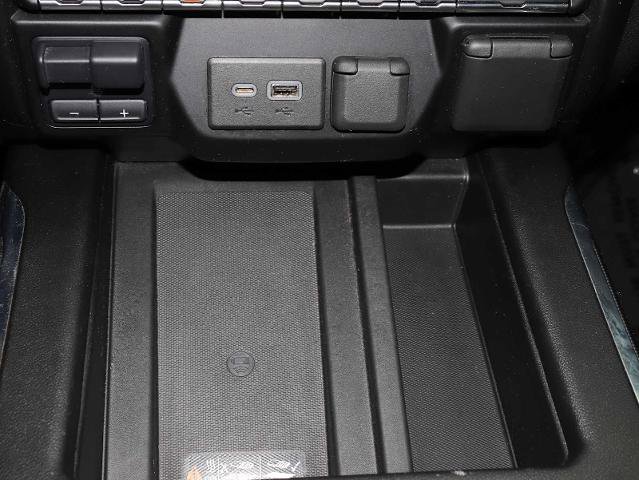 Used 2021 GMC Sierra 3500 AT4 w/ AT4 Premium Plus Package image 36