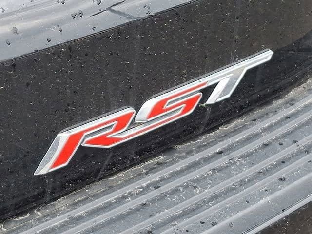 Used 2023 Chevrolet Suburban RST w/ Sport Performance Package image 34