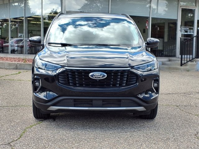 Certified 2023 Ford Escape Platinum w/ Premium Technology Package AWD/4WD image 25
