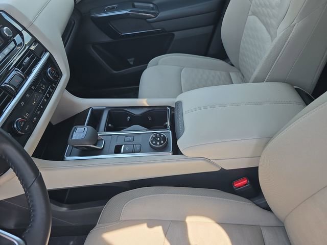 Used 2024 Nissan Pathfinder SV AWD/4WD image 20