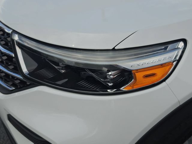 Certified 2020 Ford Explorer XLT w/ Equipment Group 202A RWD image 10