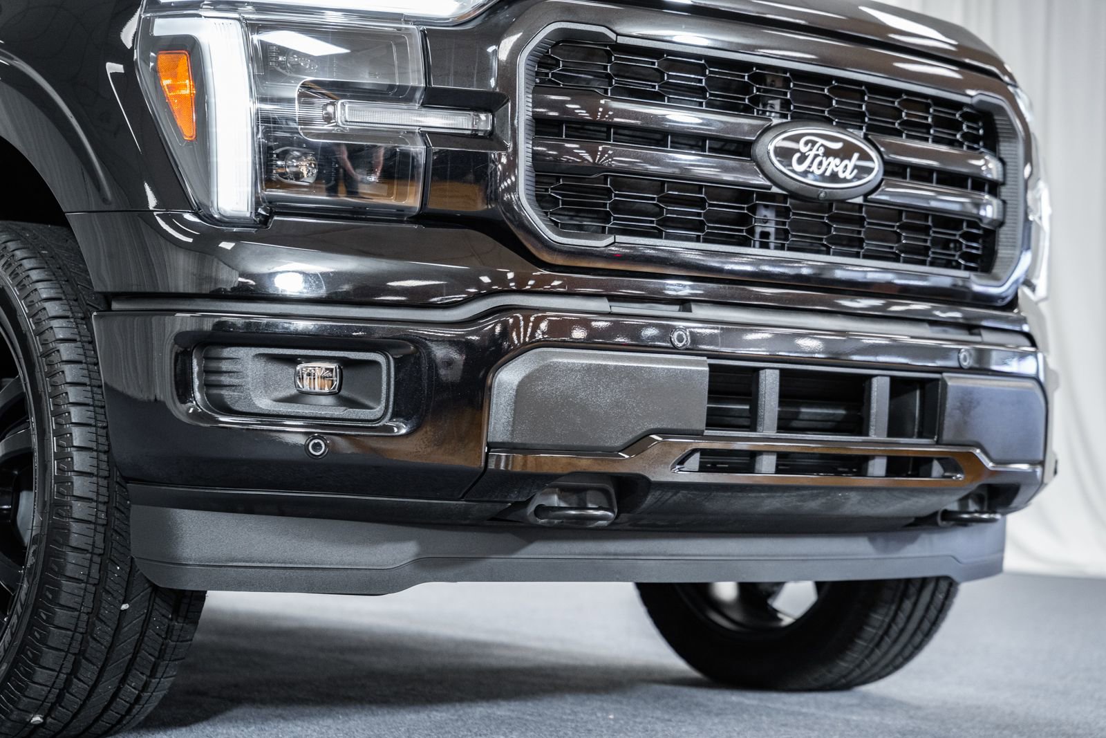 Certified 2025 Ford F150 Lariat w/ Equipment Group 502A High image 11