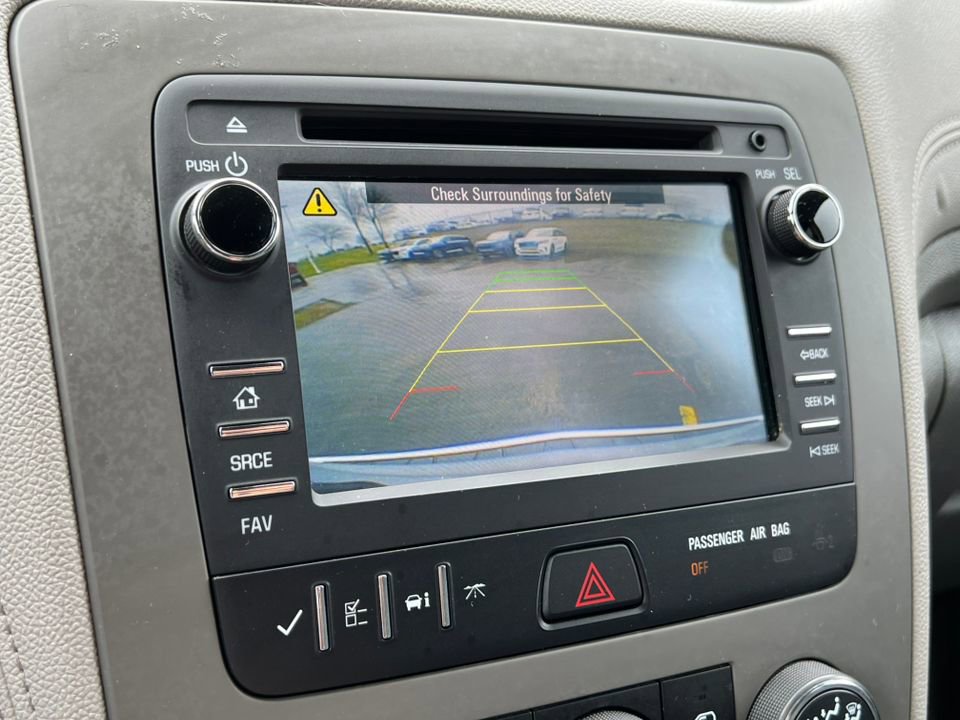 Used 2017 Chevrolet Traverse LS FWD image 21