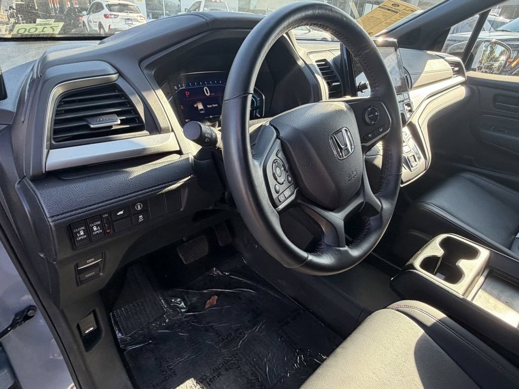 Used 2024 Honda Odyssey Sport image 25