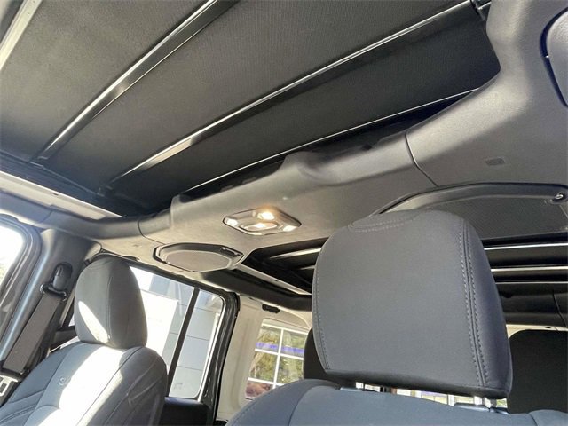 Used 2021 Jeep Wrangler Unlimited Sahara image 15