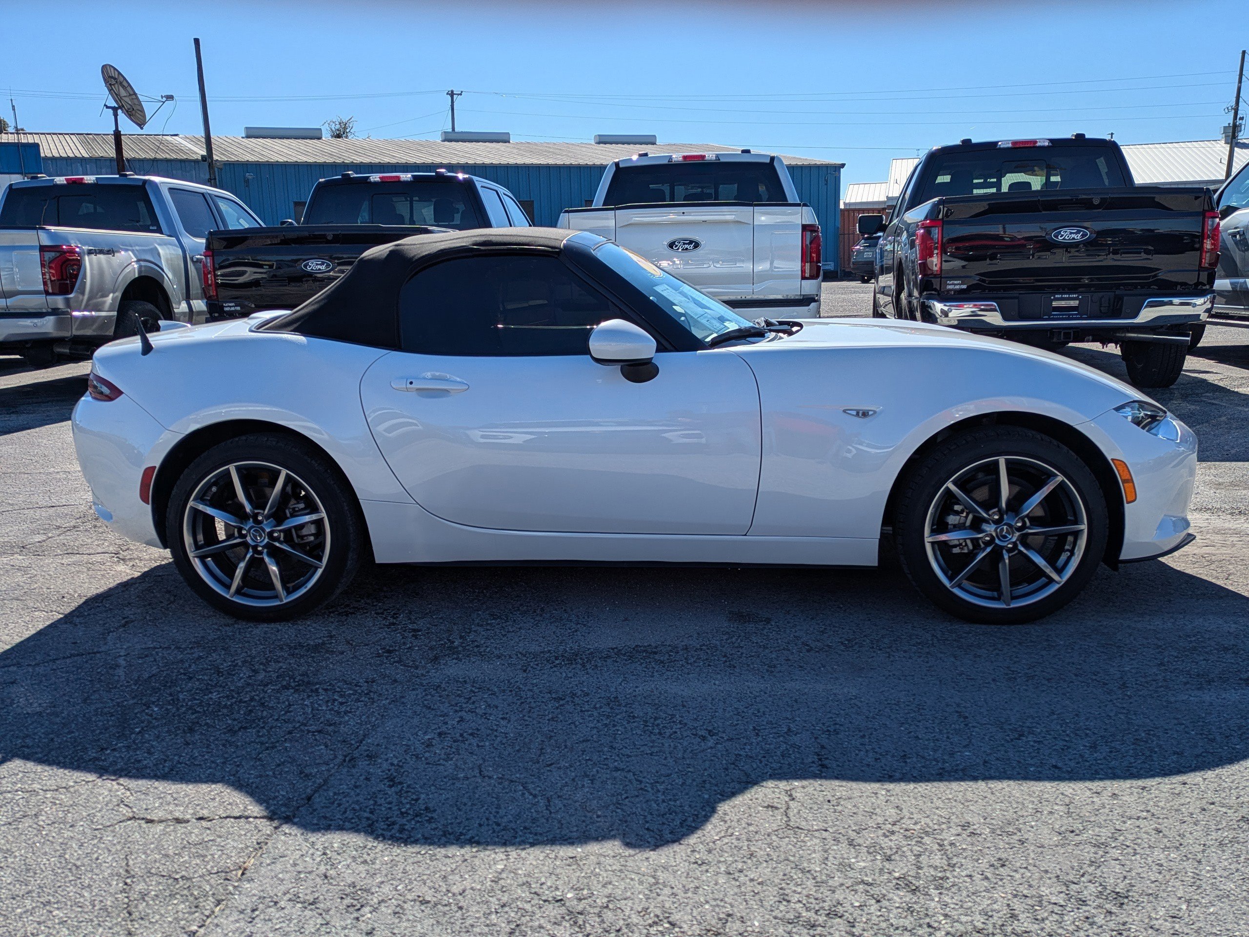 Used 2023 MAZDA MX-5 Miata Grand Touring image 6