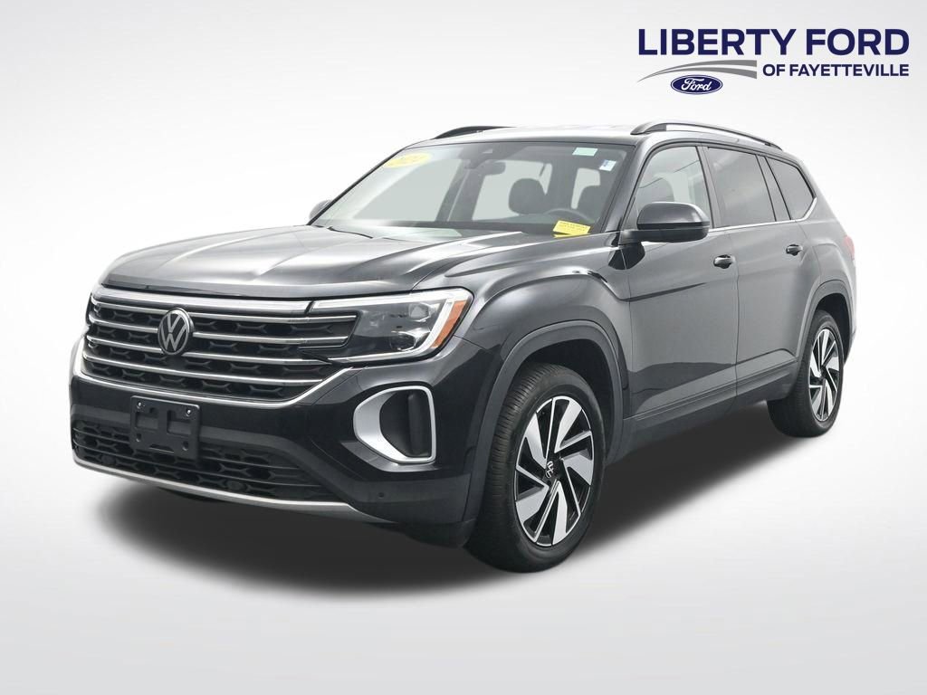 Used 2024 Volkswagen Atlas SE FWD image 1
