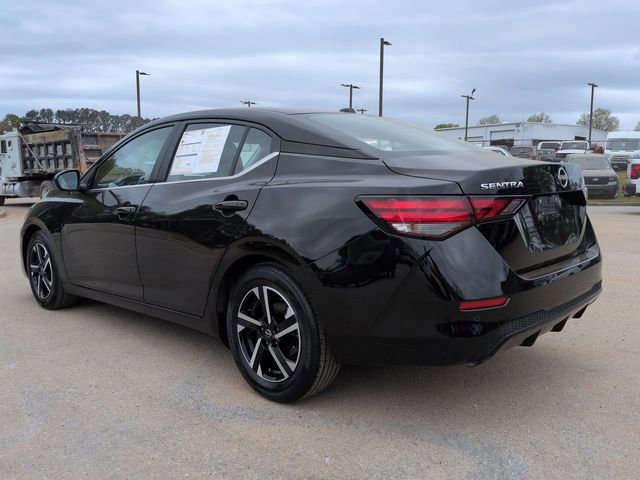 Used 2025 Nissan Sentra SV image 2