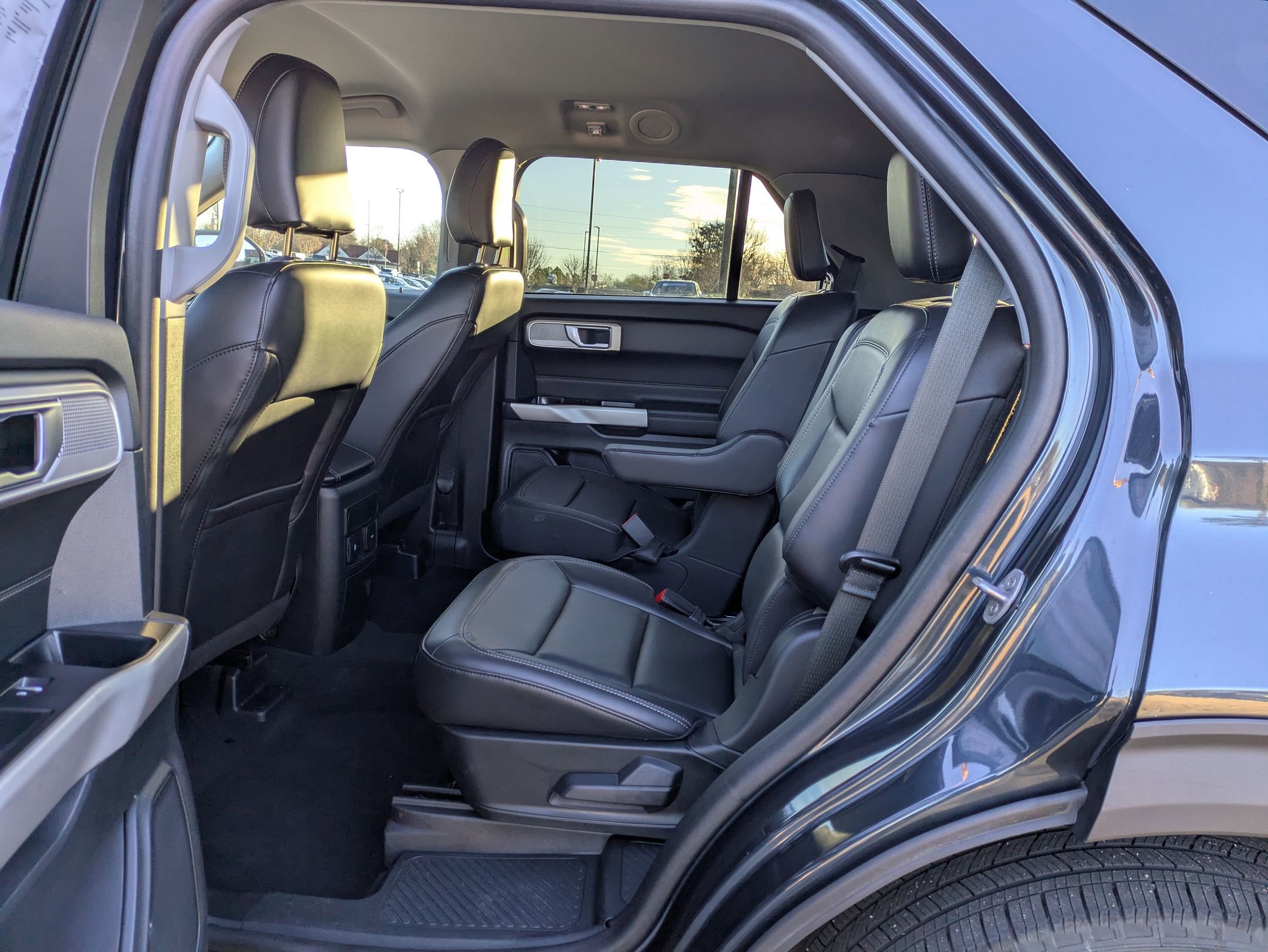 Certified 2023 Ford Explorer XLT w/ Equipment Group 202A image 28