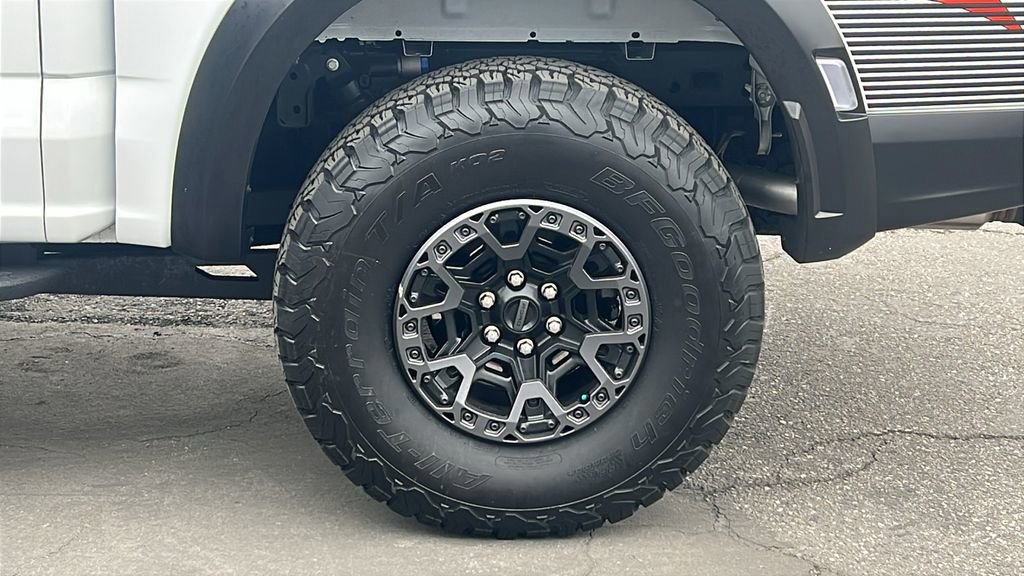 Certified 2024 Ford F150 Raptor w/ Equipment Group 803A Raptor R AWD/4WD image 6