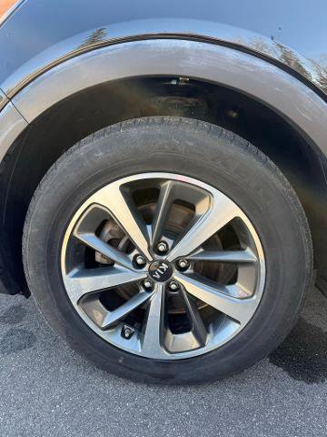 Used 2019 Kia Sorento EX AWD/4WD image 26