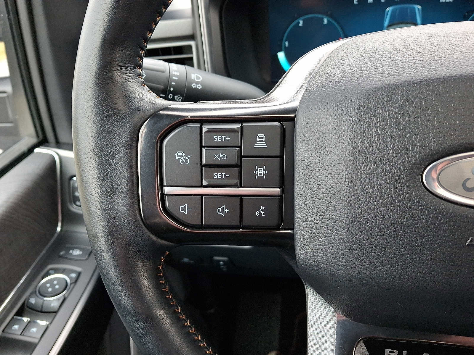 Certified 2024 Ford F250 Platinum w/ Tremor Off-Road Package image 23