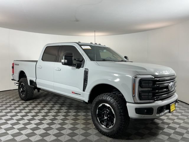 Certified 2025 Ford F350 Platinum w/ Tremor Off-Road Package AWD/4WD image 3