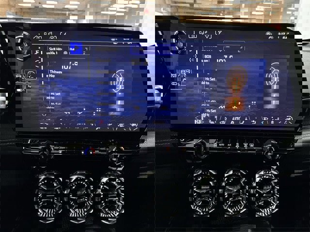 Used 2024 Chevrolet Blazer EV LT image 8