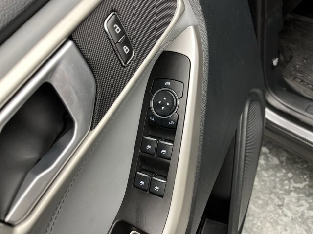 Certified 2023 Ford Explorer XLT w/ XLT Sport Appearance Package AWD/4WD image 11