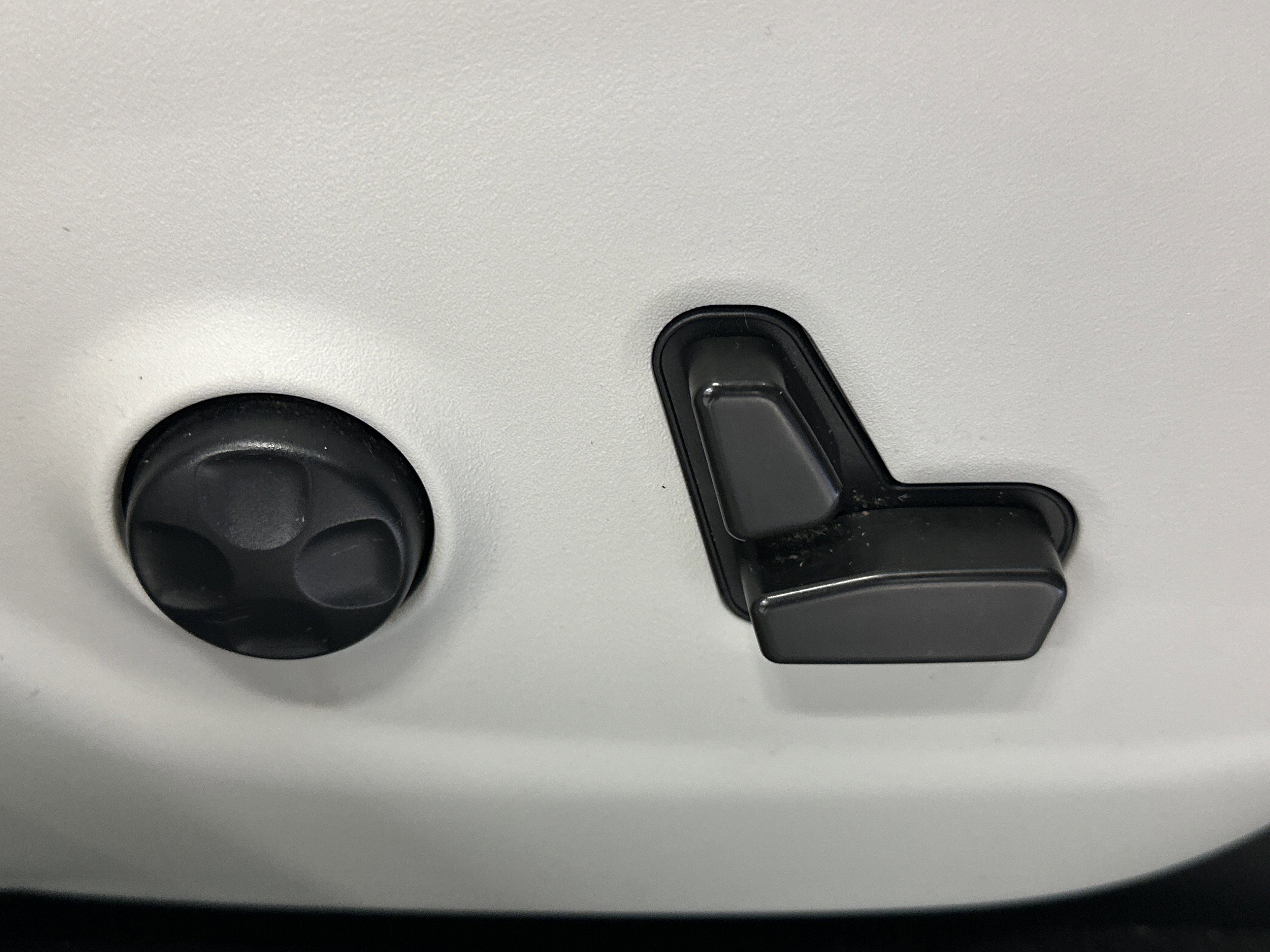 Used 2021 Jeep Cherokee Latitude Lux image 23