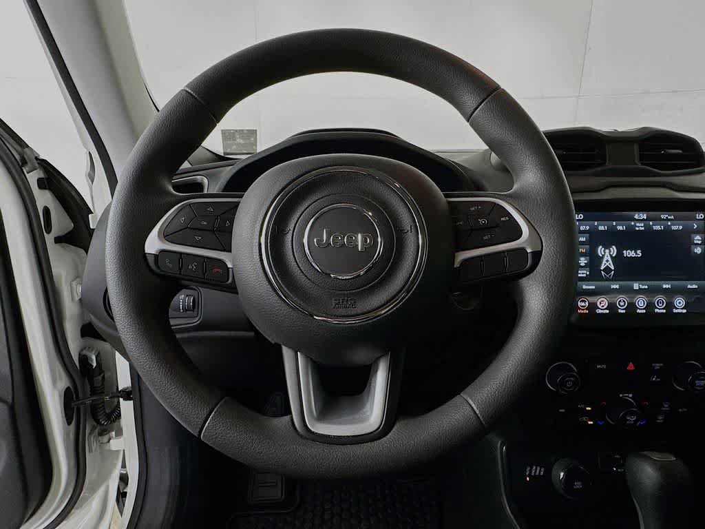 Used 2023 Jeep Renegade Latitude AWD/4WD image 15