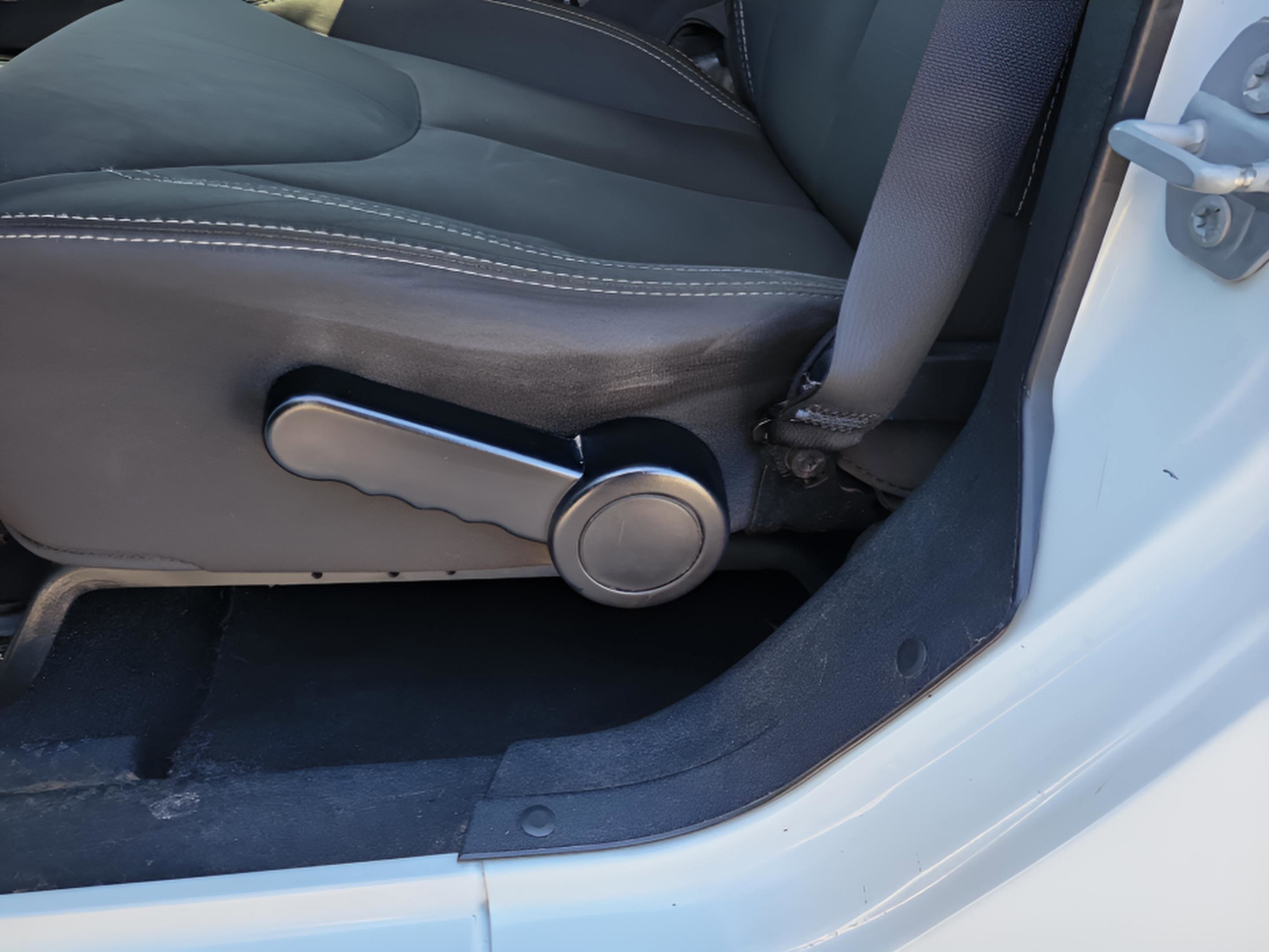 Used 2017 Jeep Wrangler Unlimited Sahara w/ Max Tow Package image 30