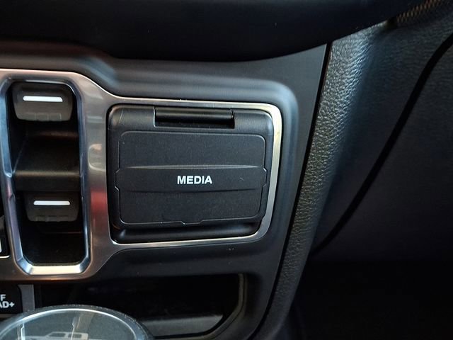 Used 2020 Jeep Gladiator Rubicon image 24