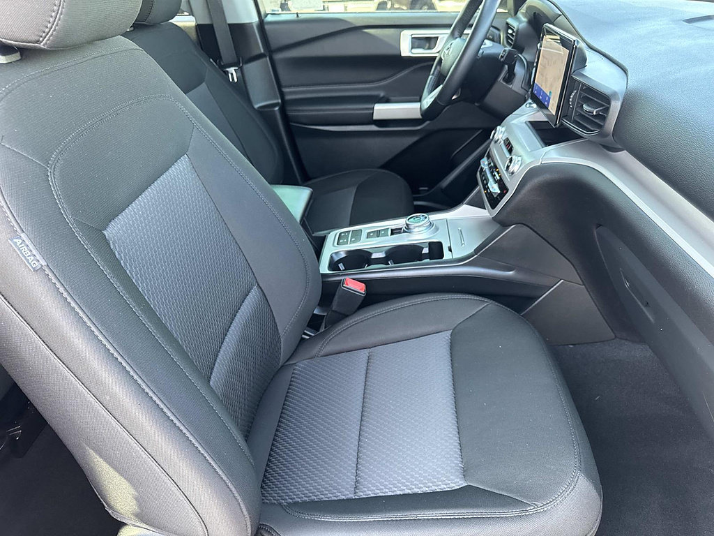 Certified 2023 Ford Explorer XLT RWD image 36