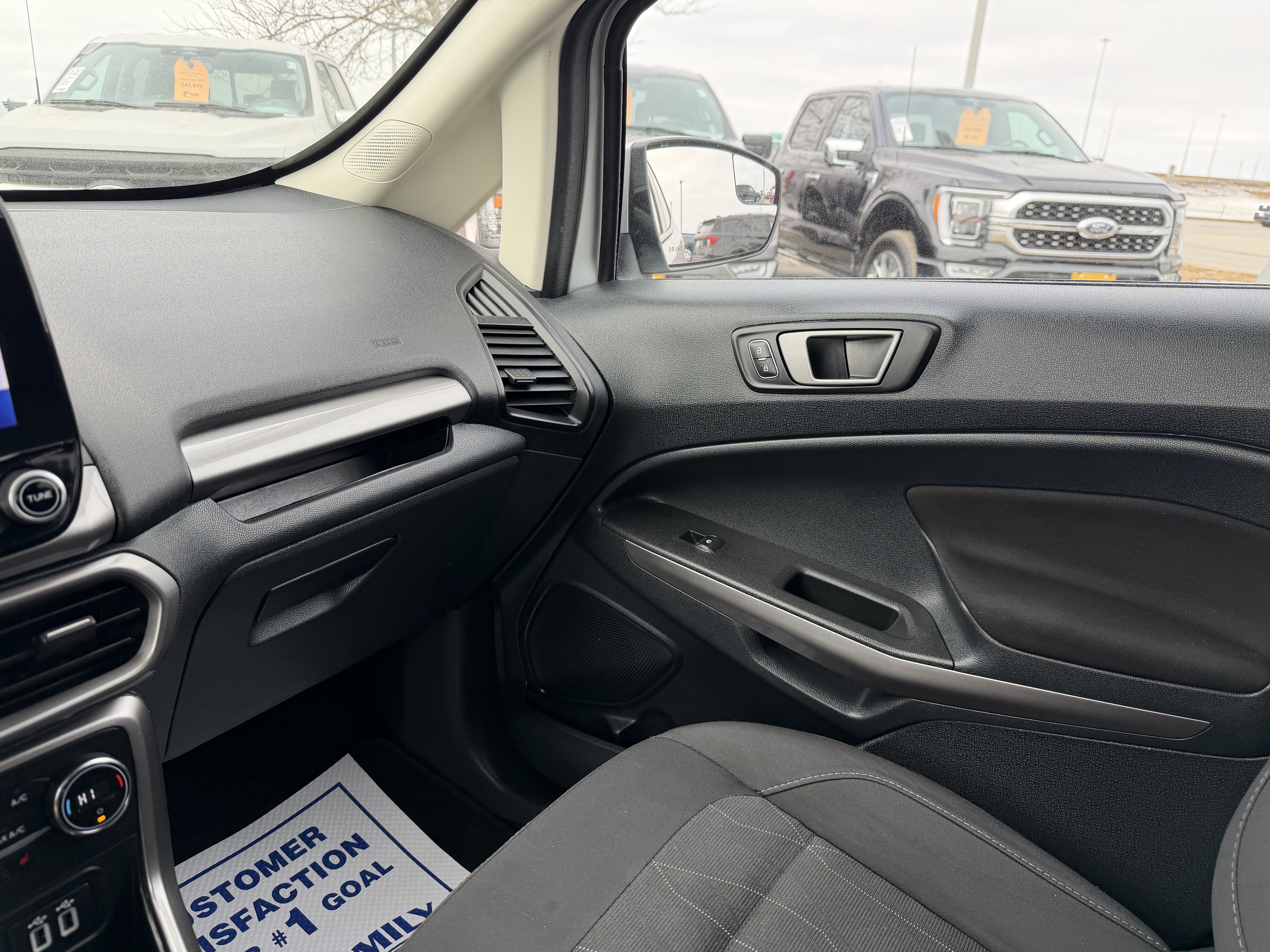 Certified 2021 Ford EcoSport SE image 11