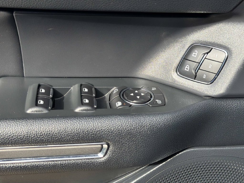 Certified 2022 Ford Expedition XLT RWD image 24