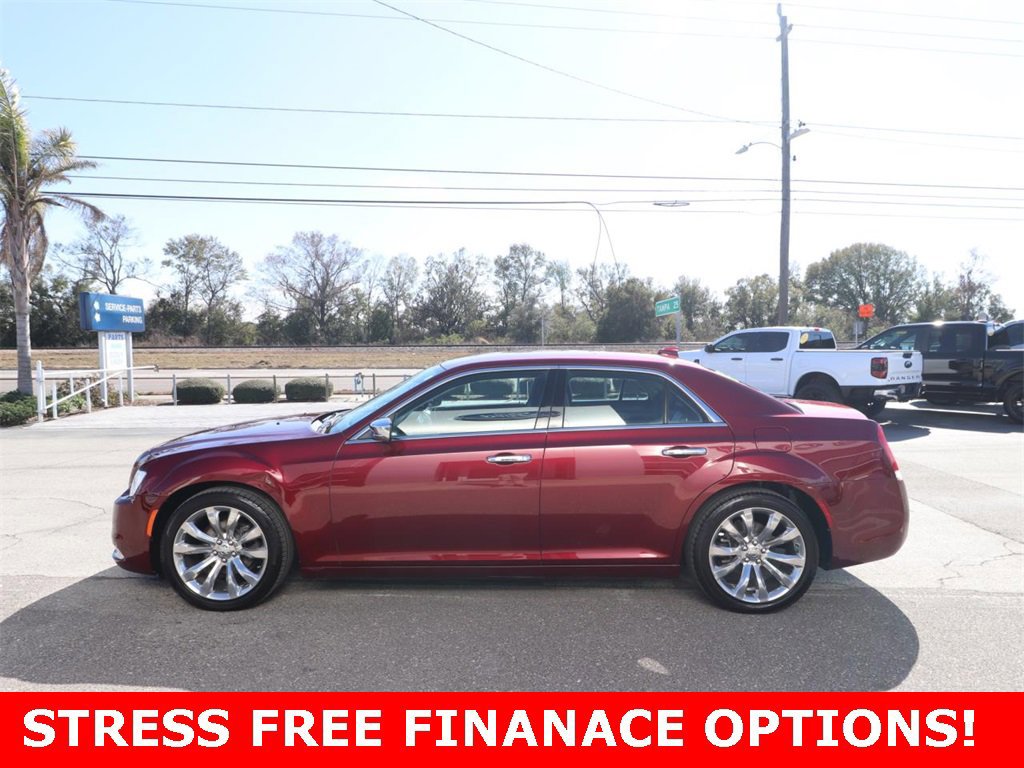 Used 2019 Chrysler 300 Limited image 2