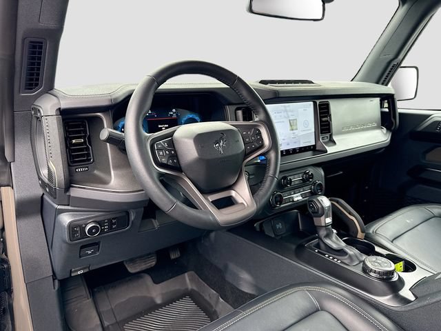 Certified 2025 Ford Bronco Badlands AWD/4WD image 12