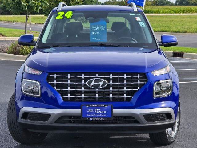 Used 2024 Hyundai Venue SEL FWD image 3
