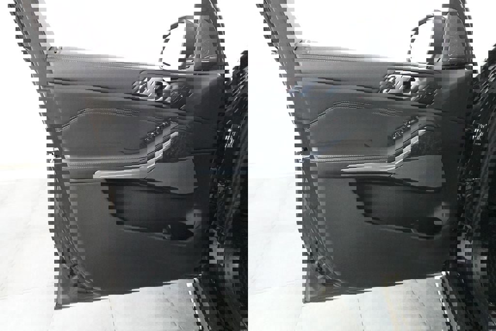 Used 2024 BMW X5 xDrive40i image 22