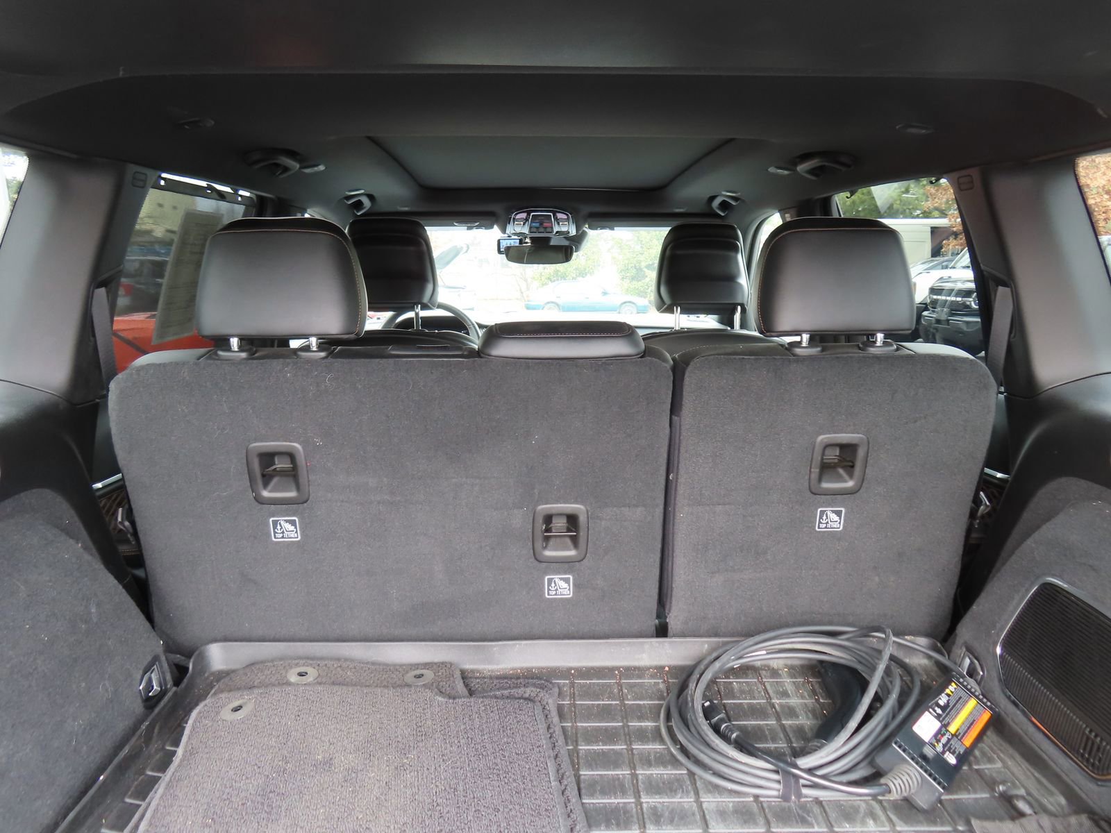 Used 2023 Jeep Grand Cherokee Summit w/ Luxury Tech Group V image 42