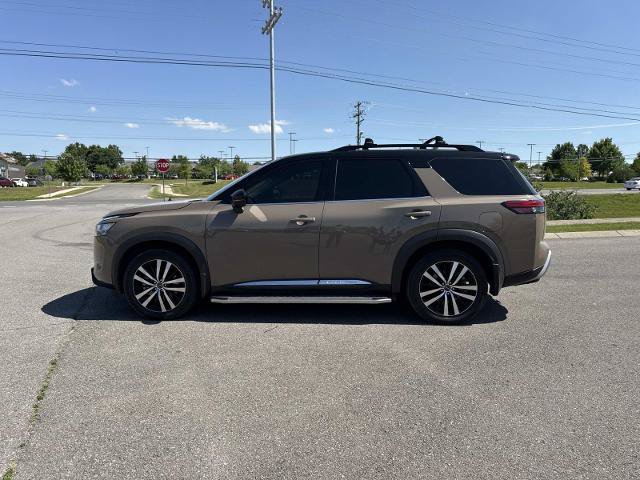 Used 2023 Nissan Pathfinder Platinum AWD/4WD image 8