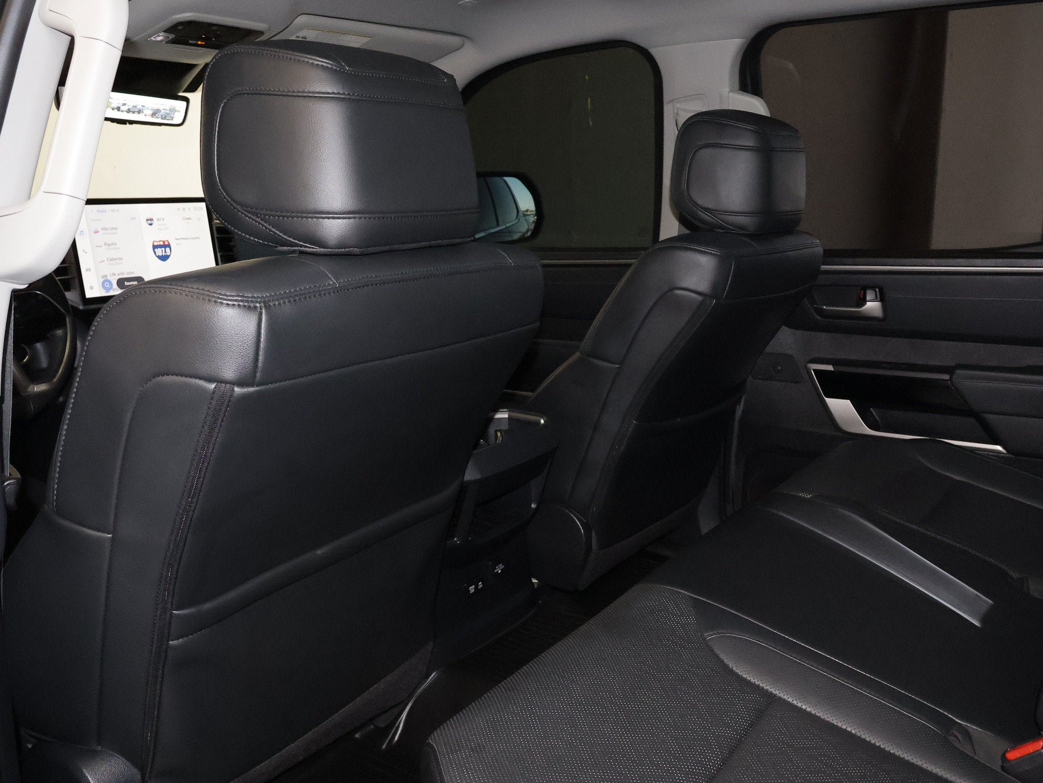 Used 2023 Toyota Tundra Limited AWD/4WD image 36