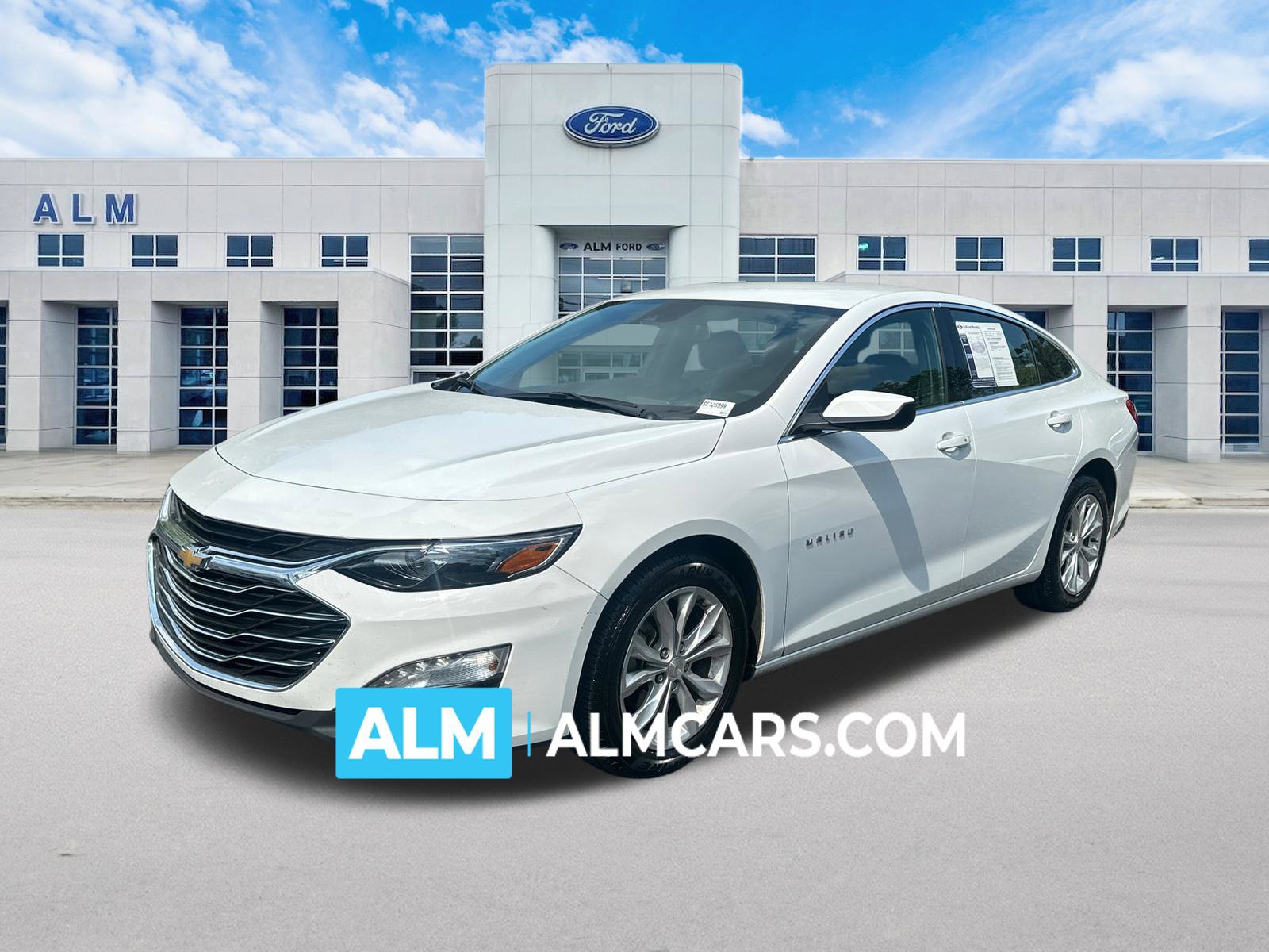 Used 2025 Chevrolet Malibu LT FWD image 1