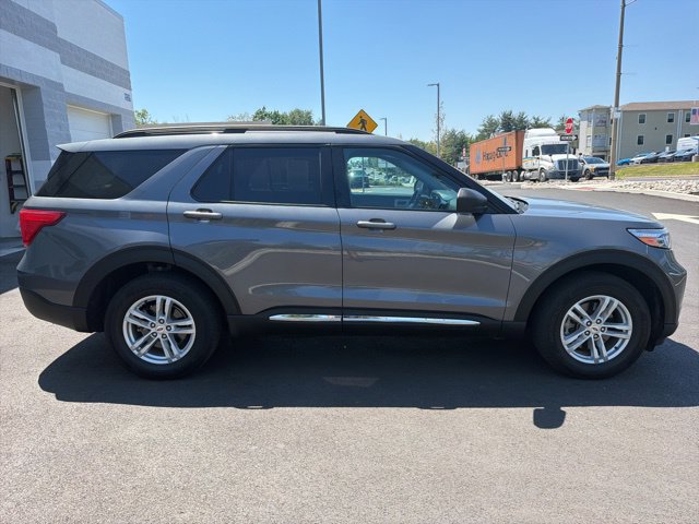 Certified 2022 Ford Explorer XLT AWD/4WD image 7