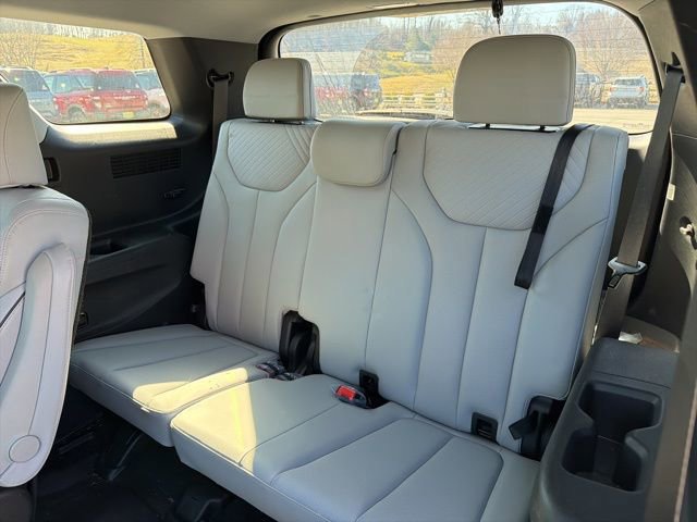 Used 2024 Hyundai Palisade SEL w/ Premium Package image 15
