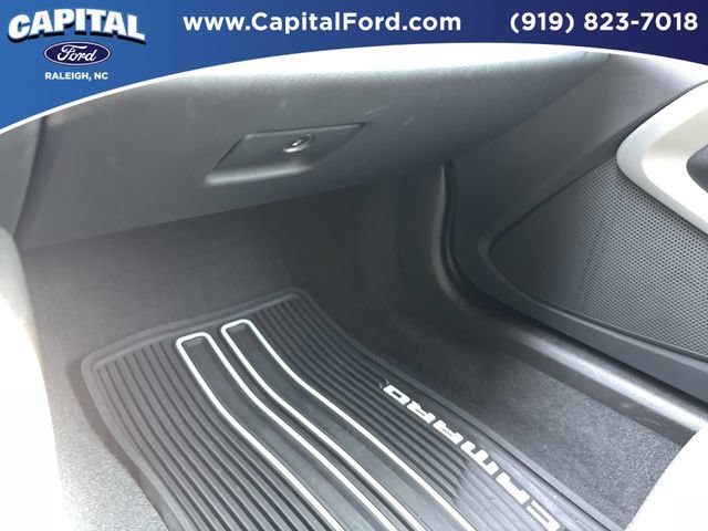 Used 2022 Chevrolet Camaro LT RWD image 26