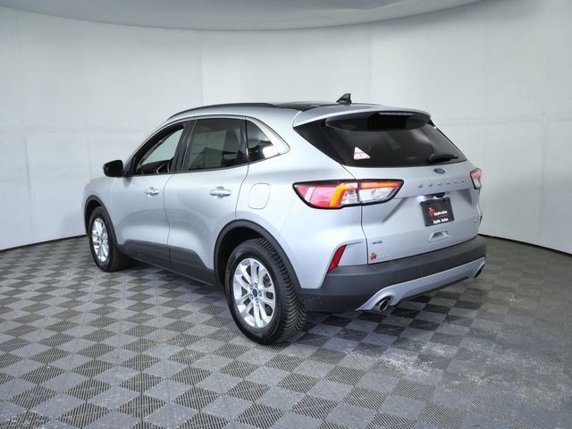 Certified 2020 Ford Escape SE image 6