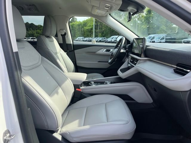 Certified 2025 Ford Explorer Active w/ Active Comfort Package RWD image 11
