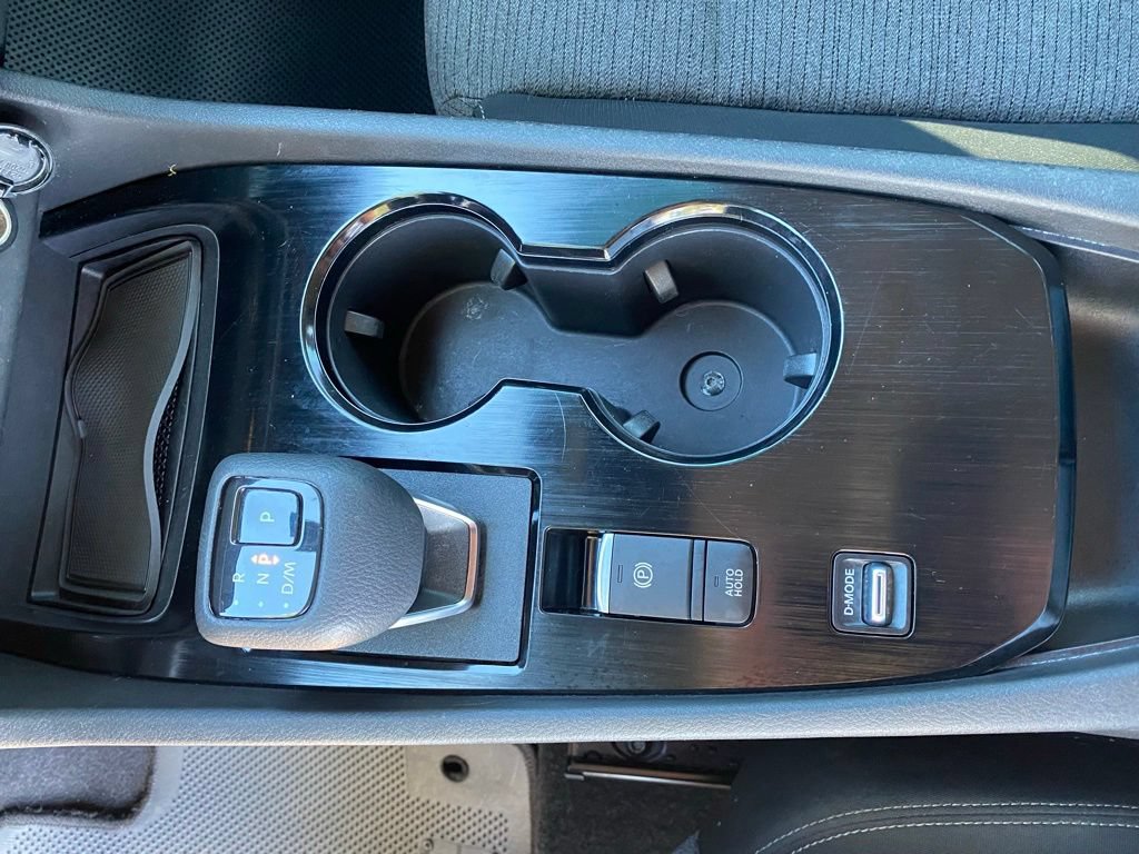 Used 2021 Nissan Rogue SV FWD image 18