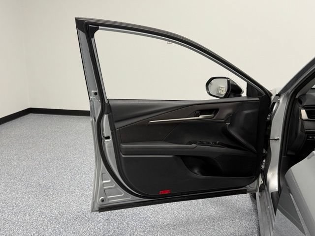 Used 2025 Toyota Camry LE FWD image 13