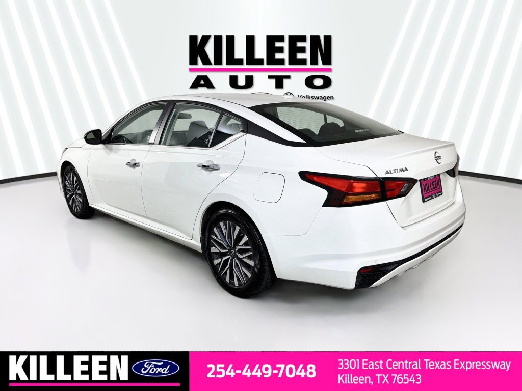 Used 2025 Nissan Altima 2.5 SV FWD image 7