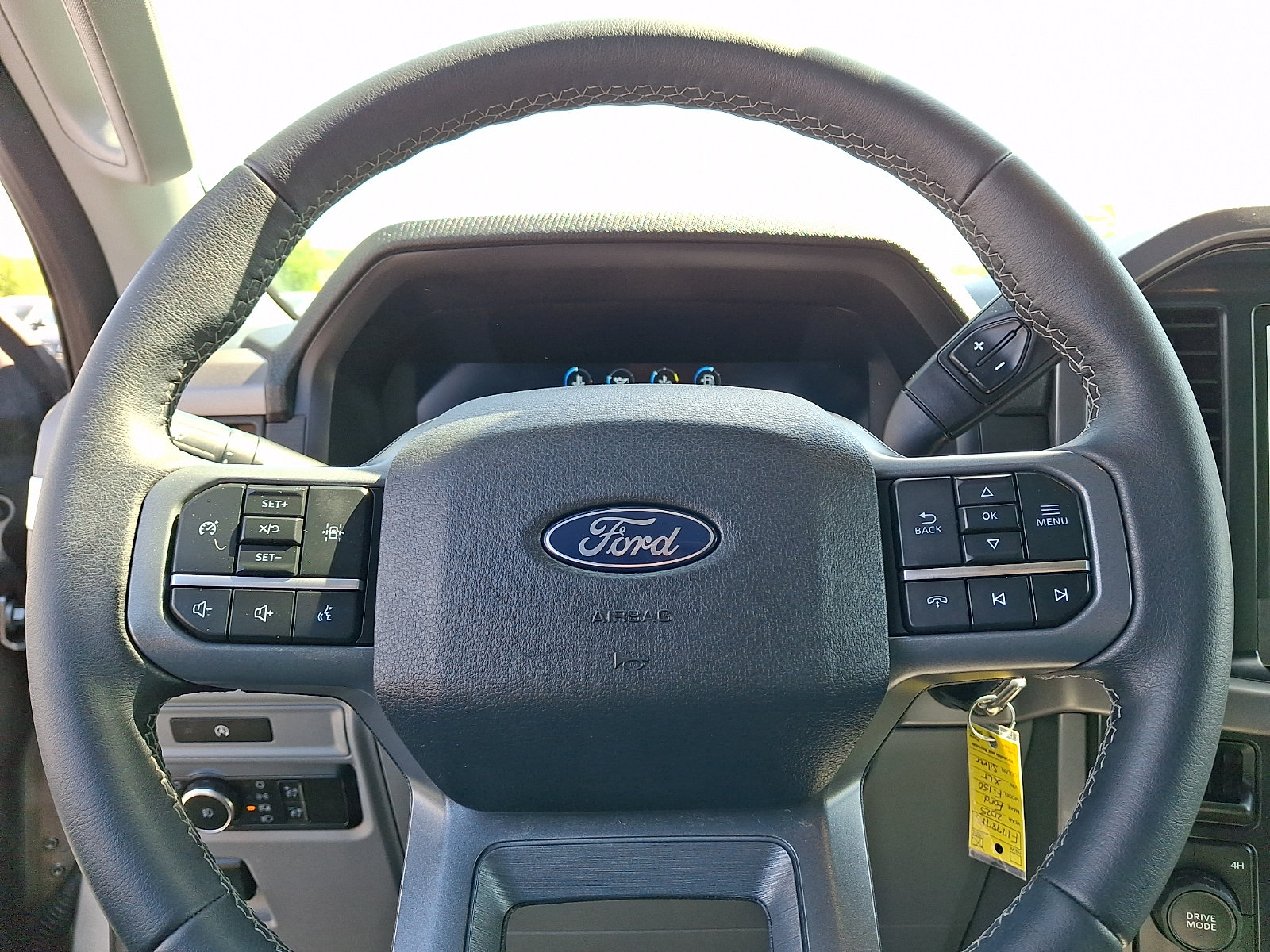 Certified 2025 Ford F150 XLT w/ Equipment Group 301A Standard AWD/4WD image 19