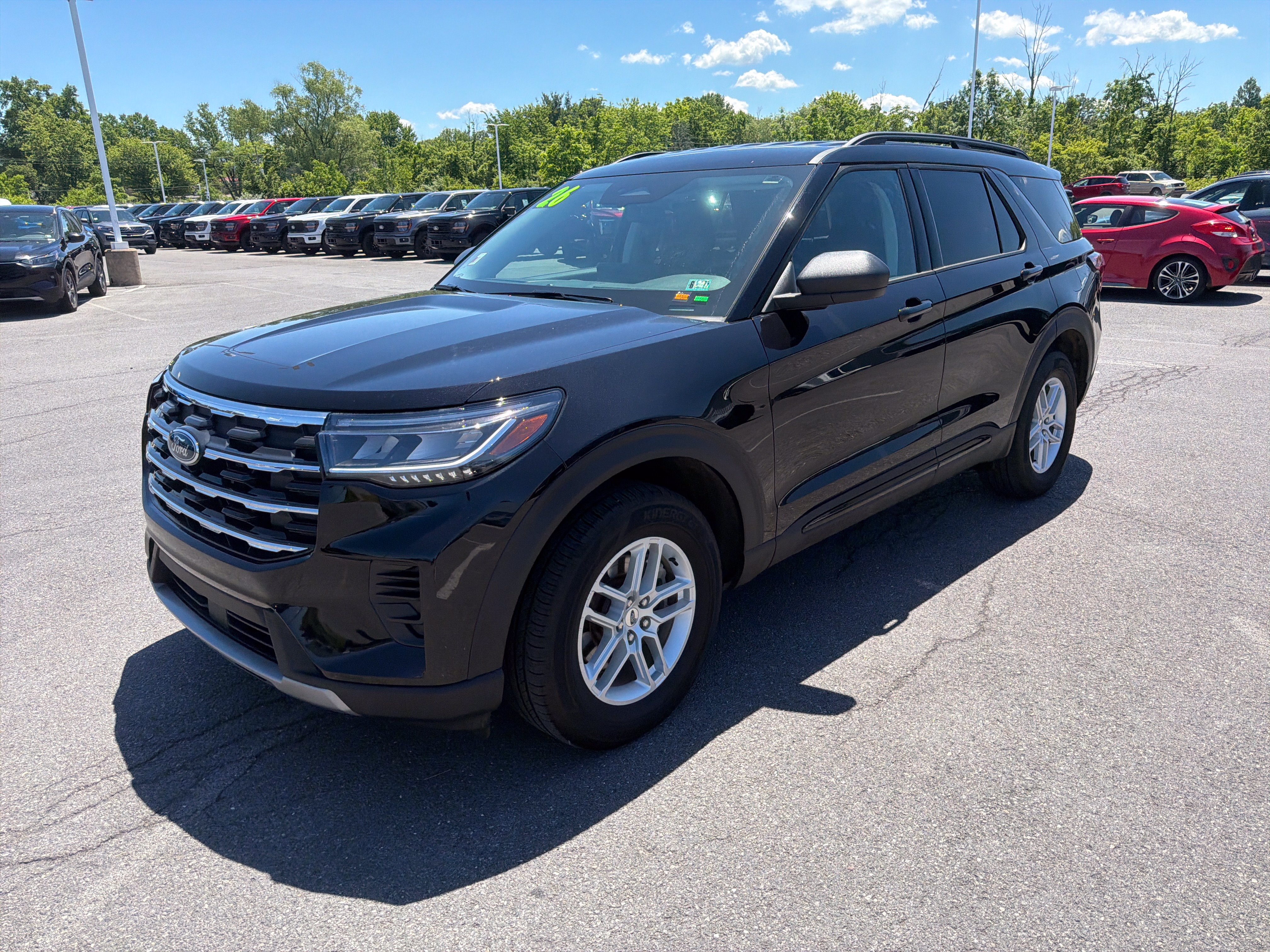 Certified 2026 Ford Explorer Active AWD/4WD image 8