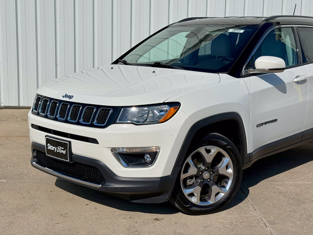 Used 2020 Jeep Compass Limited AWD/4WD image 2