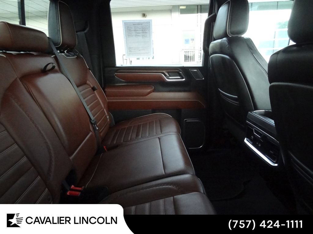 Used 2024 GMC Sierra 2500 Denali Ultimate w/ Max Trailering Package AWD/4WD image 14
