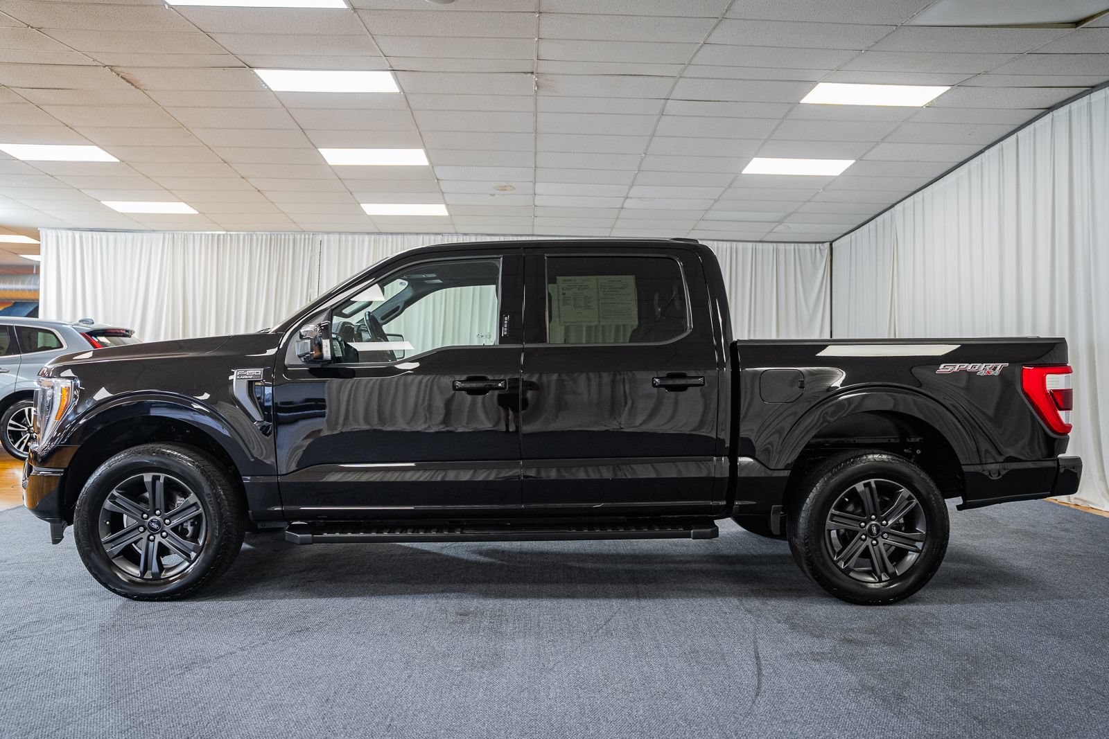 Certified 2023 Ford F150 Lariat w/ Equipment Group 502A High AWD/4WD image 4