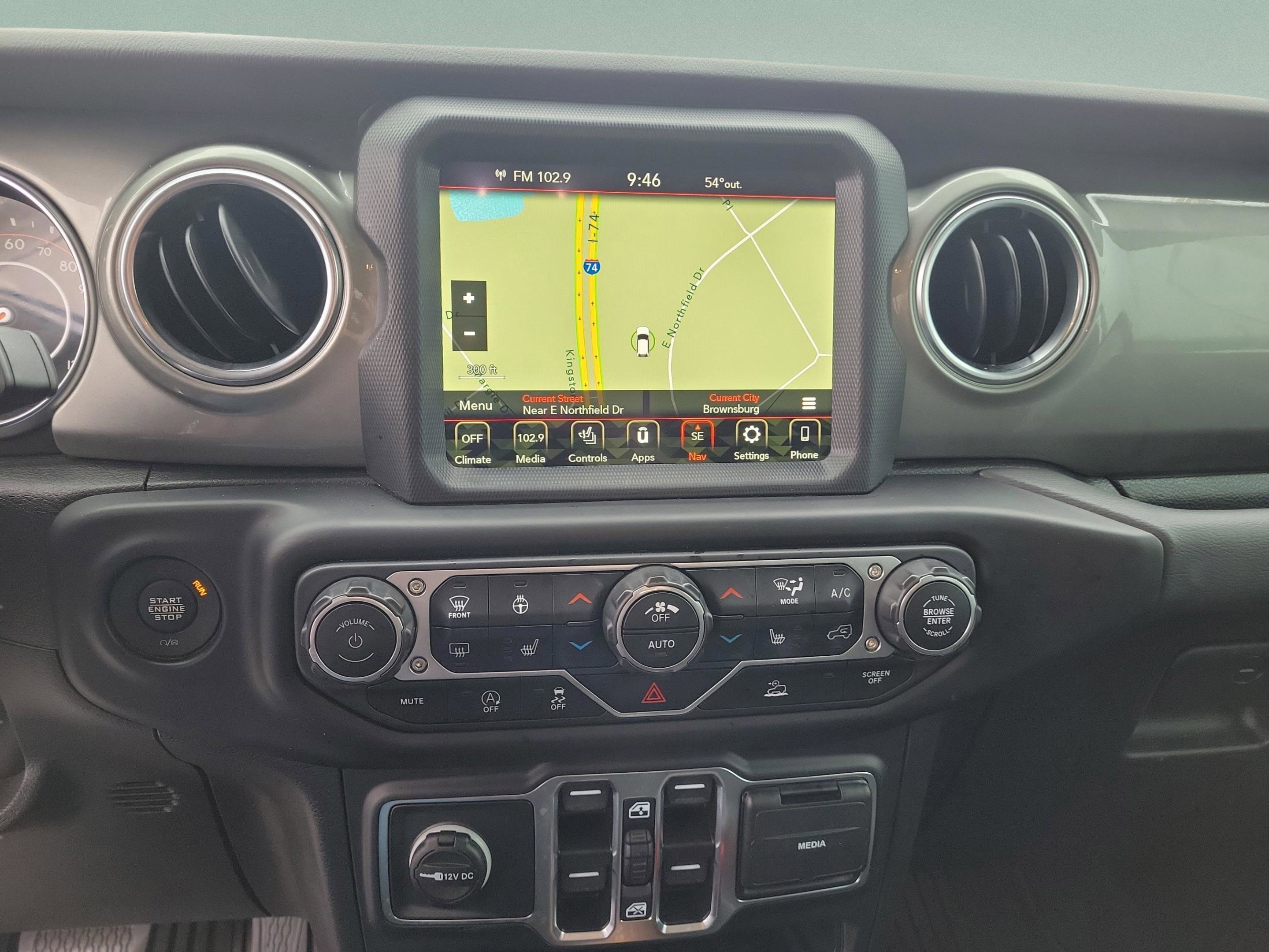 Used 2022 Jeep Gladiator Overland w/ Cold Weather Group image 8