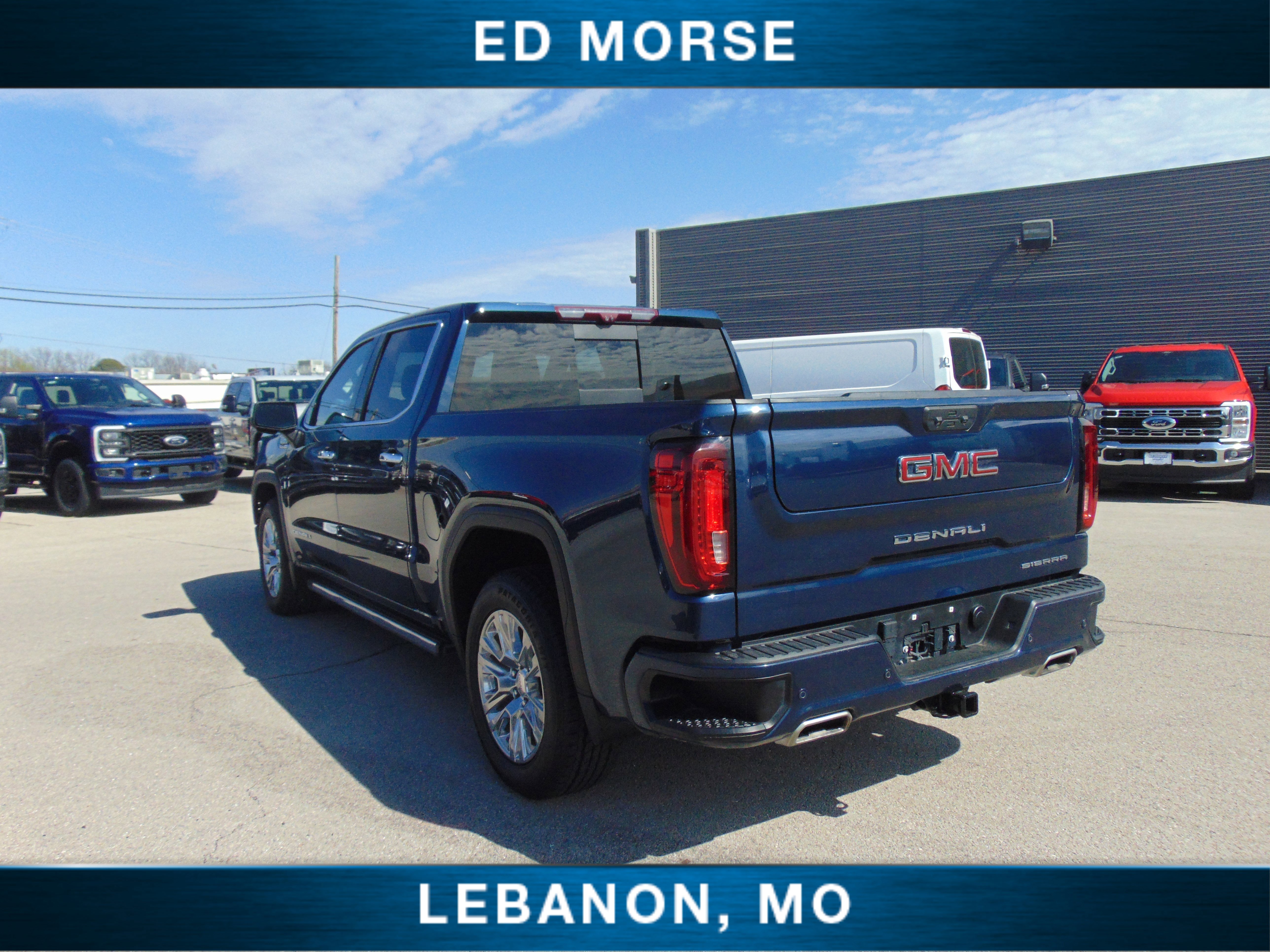 Used 2023 GMC Sierra 1500 Denali w/ Technology Package AWD/4WD image 8